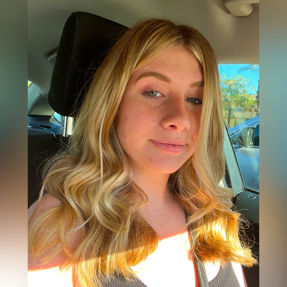 Meet your Posher, Hailey